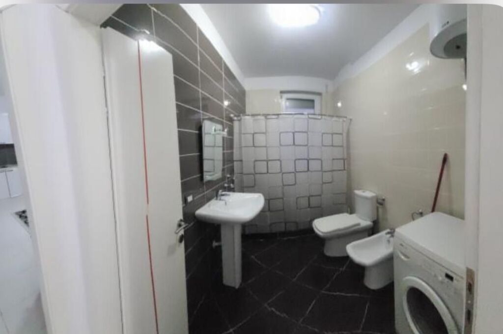 1+1,furnished near the mosque of the botanical garden,500 thousand leke