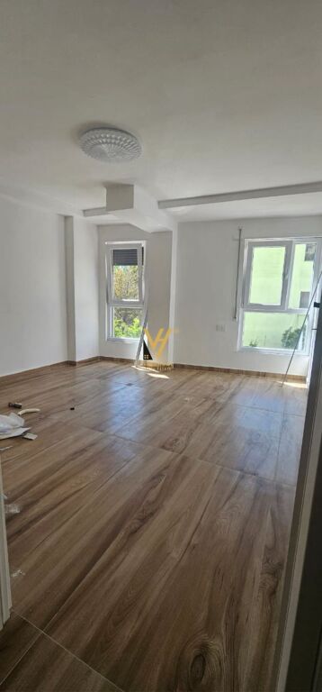 DUPLEX 2+1+2+VERANDA FOR SALE IN GOLEM 175,000 EURO