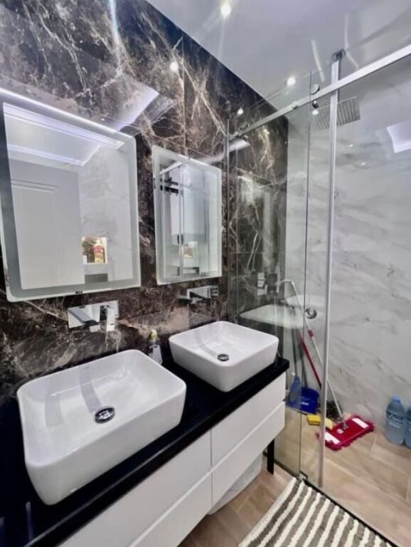 🌊 Apartament Premium 2+1+2 + ballkon me PAMJE PANORAMIKE DETI – Sarandë!🌊