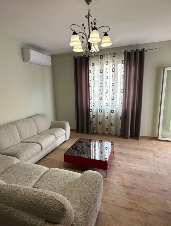 Jepet me qera apartament 2+1+2 ne Astir