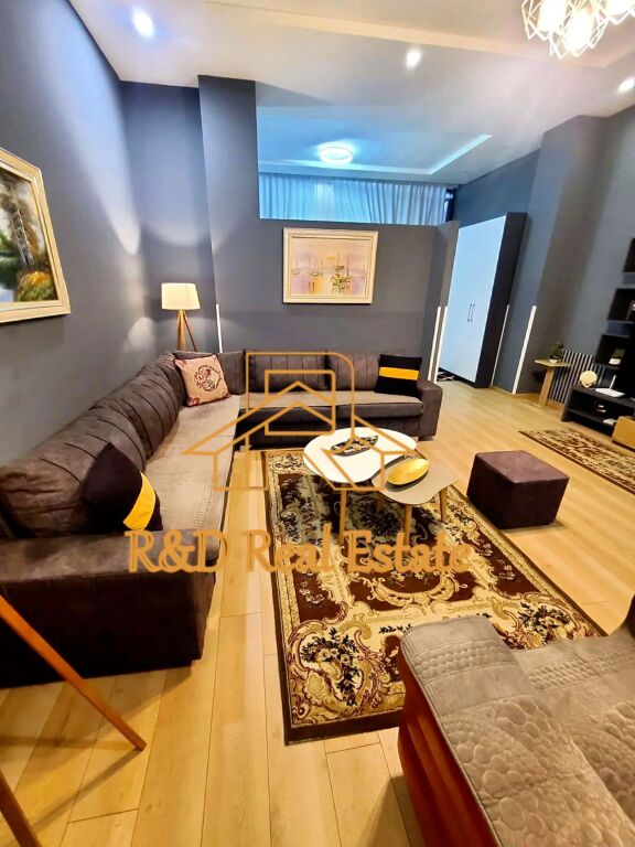 🏡 JEPET ME QERA: Apartament në zonën e Liqenit të Thatë – Rruga “Peti”