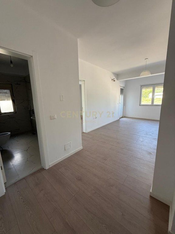 Hotel me 17 Apartamente në Shitje – Investim Ideal në Shkëmbi i Kavajës