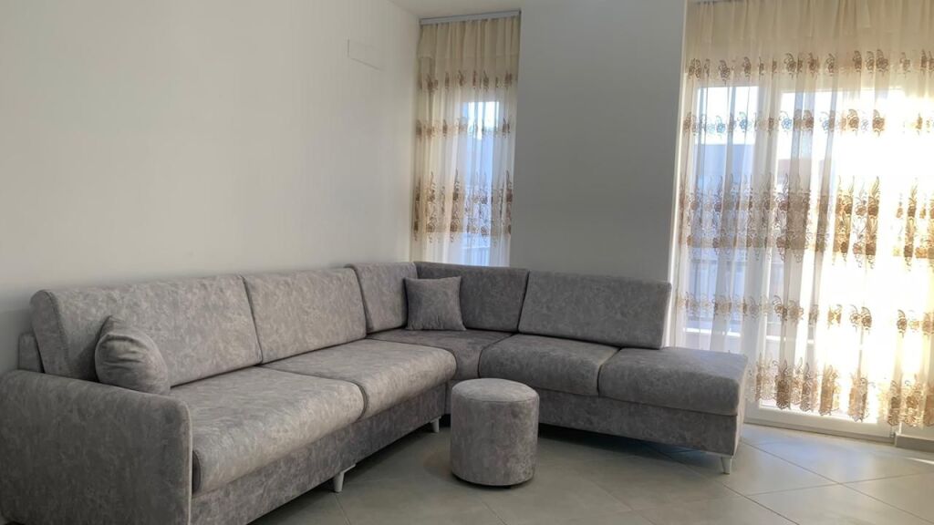 APARTAMENT 1+1. 45000 LEKE.ASTIR
