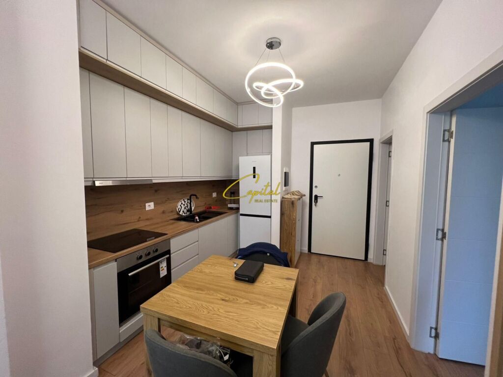 APARTAMENT ME QIRA 1+1 5 MAJI 45.000 LEKE
