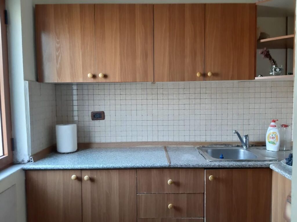 Apartament 1+1 me qera ne Ali Dem prane Kryegjyshates
