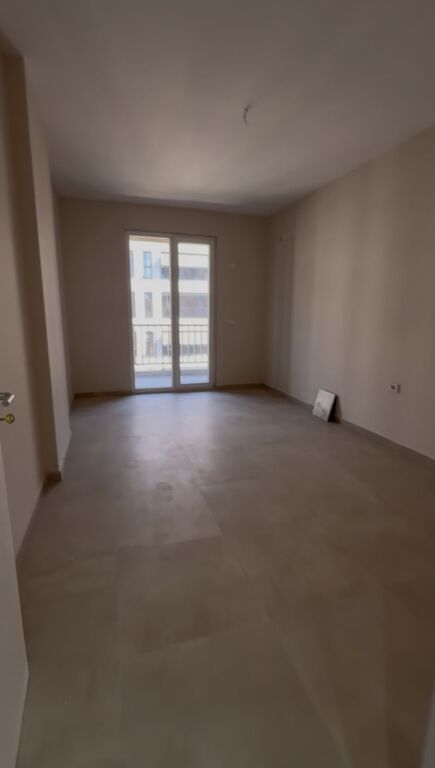 Apartament ne shitje 2+1+ballkon ne Kamez