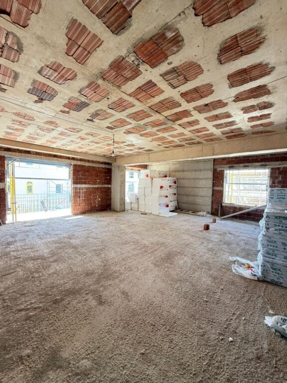 APARTAMENT 2+1 ME VERANDE PER SHITJE NE DRIMADHE