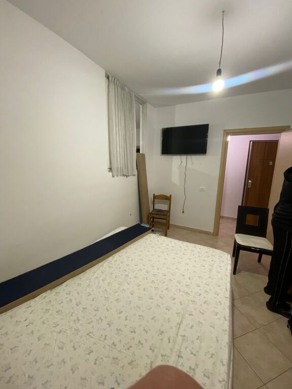 1+1,furnished at intensa san paolo laprake,400 thousand leke