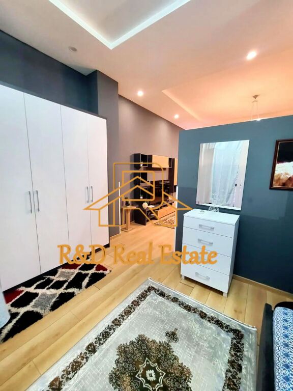 🏡 JEPET ME QERA: Apartament në zonën e Liqenit të Thatë – Rruga “Peti”