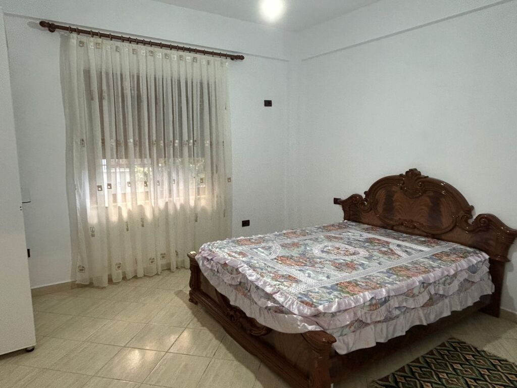 🏡 Jepet shtepi private me qera ne Kombinat