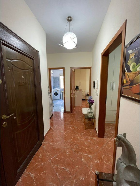 APARTAMENT ME QIRA 2+1 ME PAMJE DETI TEK VILA E ZOGUT!