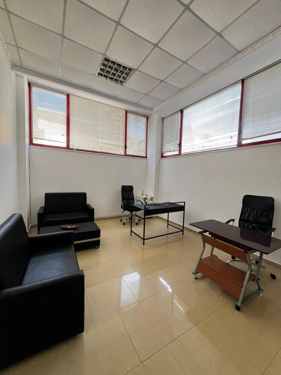 JEPET ME QERA AMBIENT BIZNESI PRANE MUZEUT ARKEOLOGJIK NE VOLLGA, DURRES