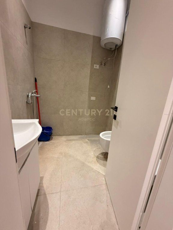 Apartament 2+1 Për Shitje në Shkembin e Kavajes, Durrës - 95,000€ | 79 m²