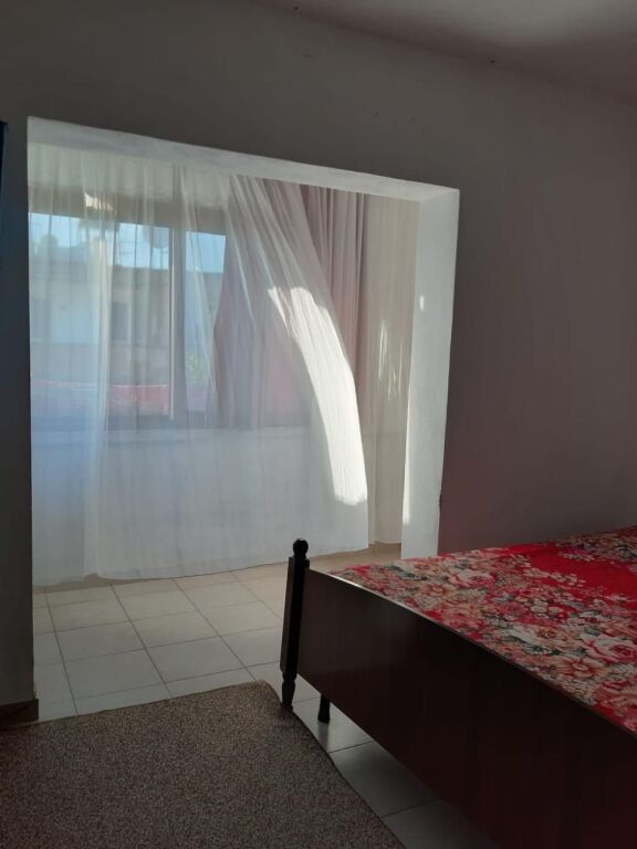 Apartament 1+1 me qera ne Ali Dem prane Kryegjyshates