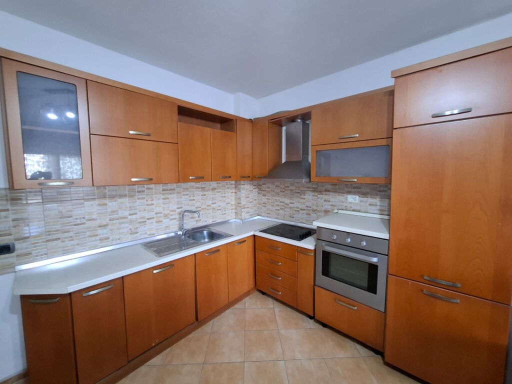 Apartment 1+1 For Rent In The Center of Durres