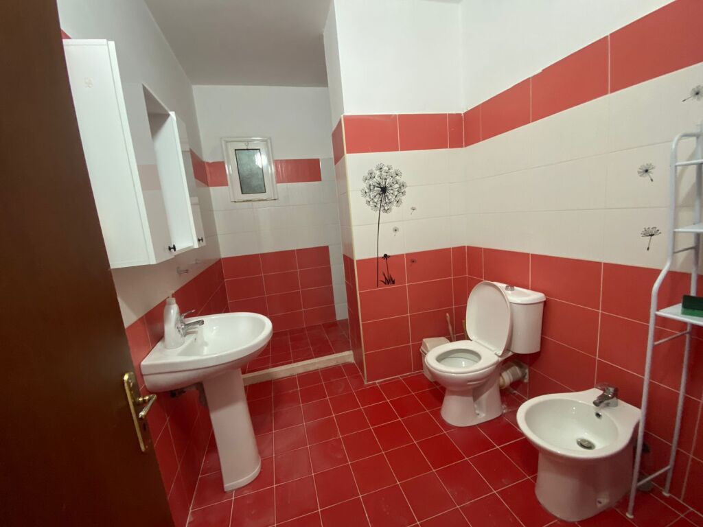 Appartamento 2+1+2 in vendita ad Astir – vicino al Viale Migjeni