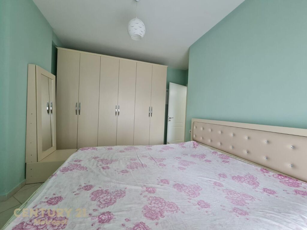 APARTAMENT PER QIRA 1+1, PALLATET CABEJ-MISTO MAME!