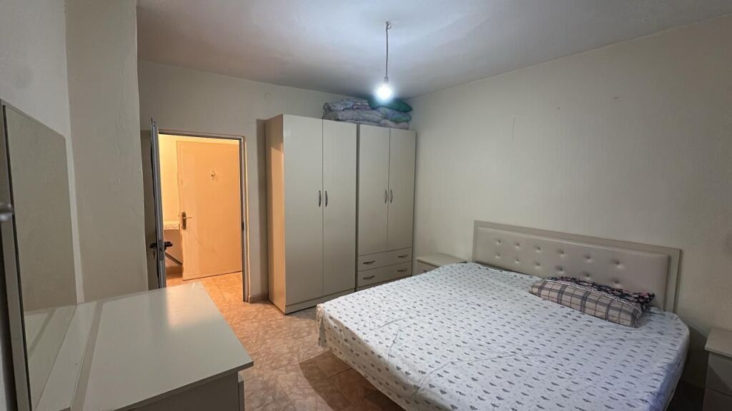 1+1,arredato presso l'ex ristorante Durres,400 mila lek