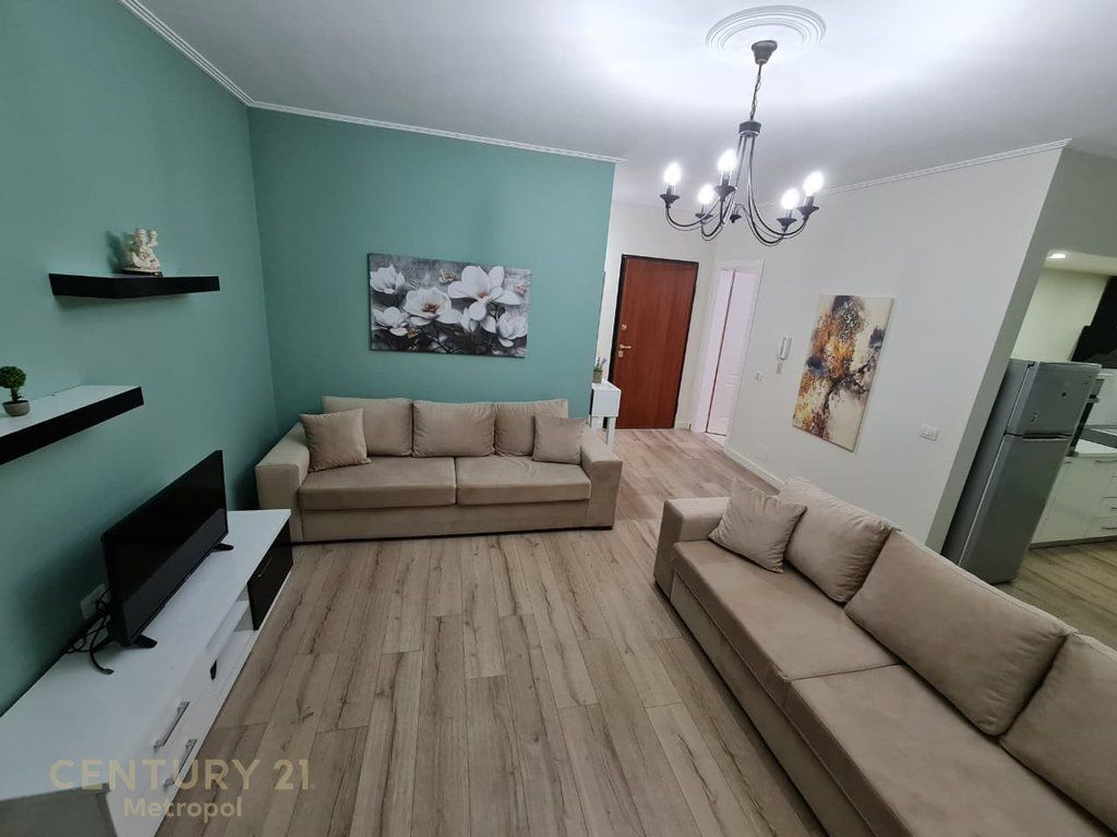 APPARTAMENTO IN AFFITTO 1+1, PALAZZI CABEJ-MISTO MAME! 400 € /Mese Sup. Totale 75m2