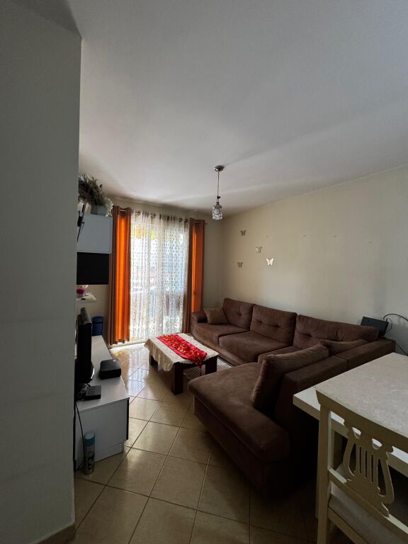 Apartament 1+1 me qera ne Astir tek Fish Time