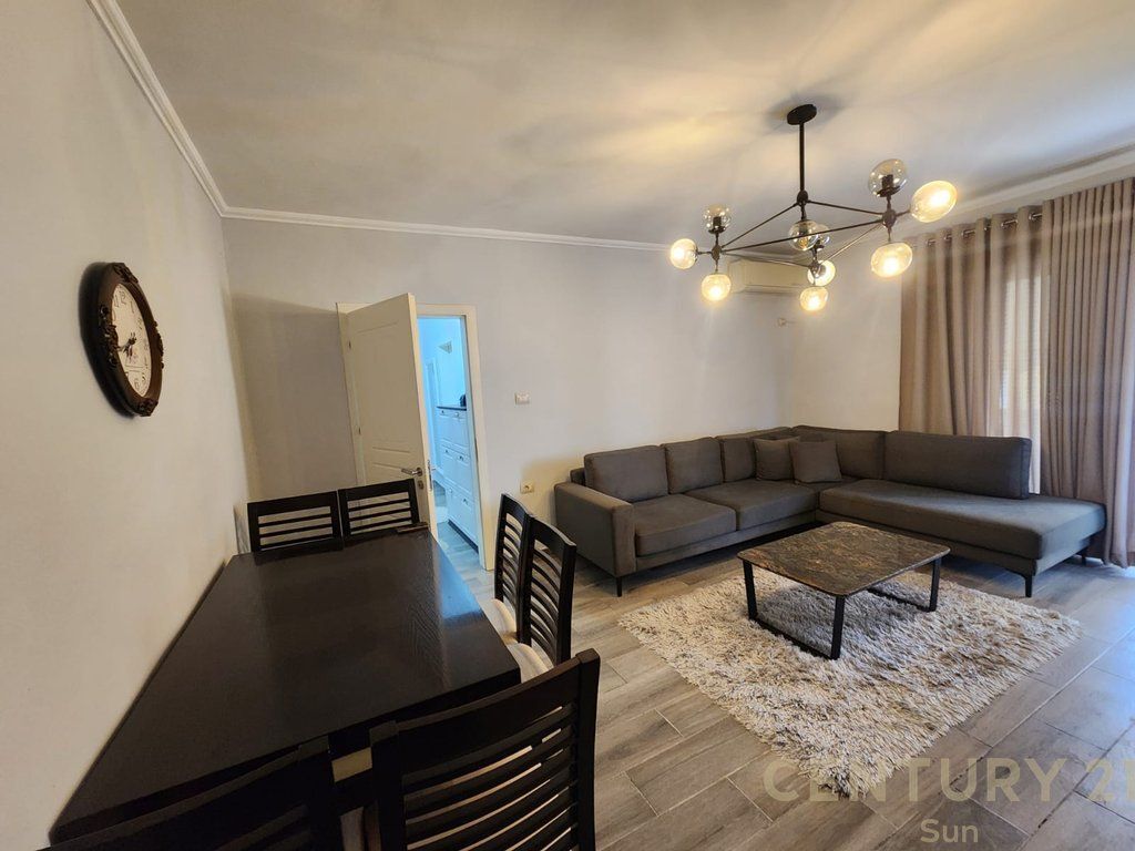 Appartamento in affitto 1+1 a Vasil Shanto! 600 € /Mese Sup. Totale  60m2