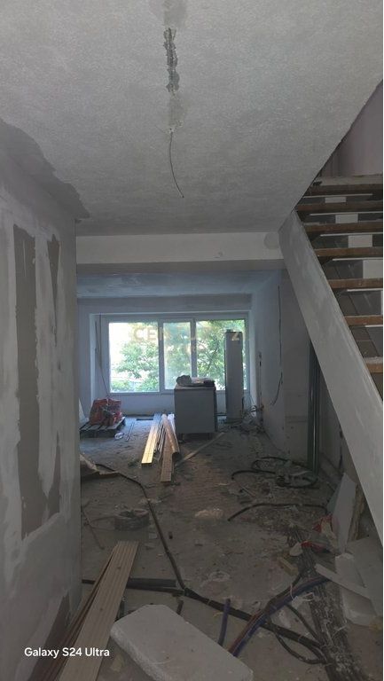 SHITET DUPLEX NE VIJE TE PARE TEK SHKEMBI I KAVAJES