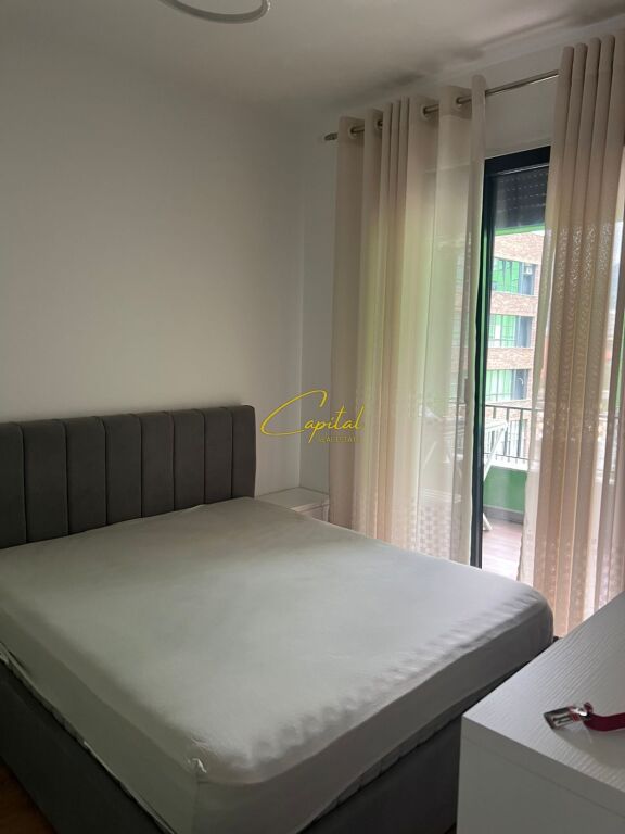 APARTAMENT ME QIRA 1+1 5 MAJI 45.000 LEKE