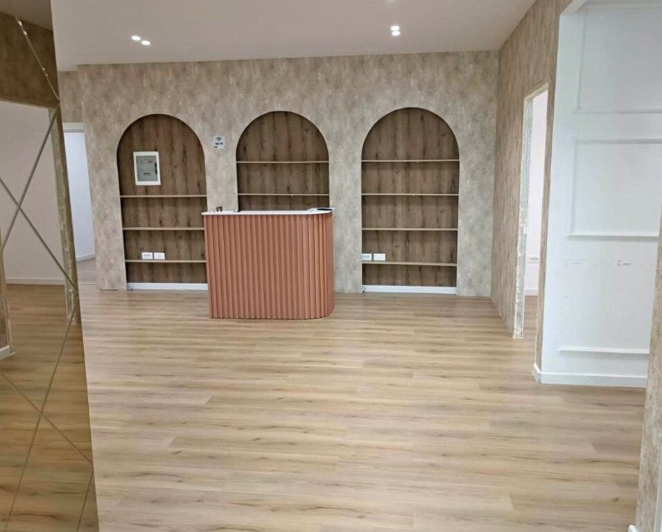 🏢Ambient Biznesi me Qira ne Astir përballë Vila L!