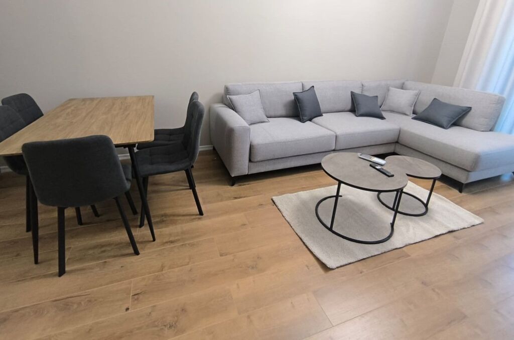 Jepet me qira apartament 1+1 – Kompleksi Aura