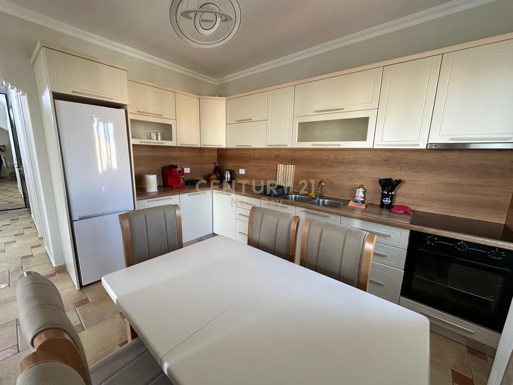 Apartament 2+1+2 Për Shitje në Plazh, Durrës - 175000€ | 90 m²
