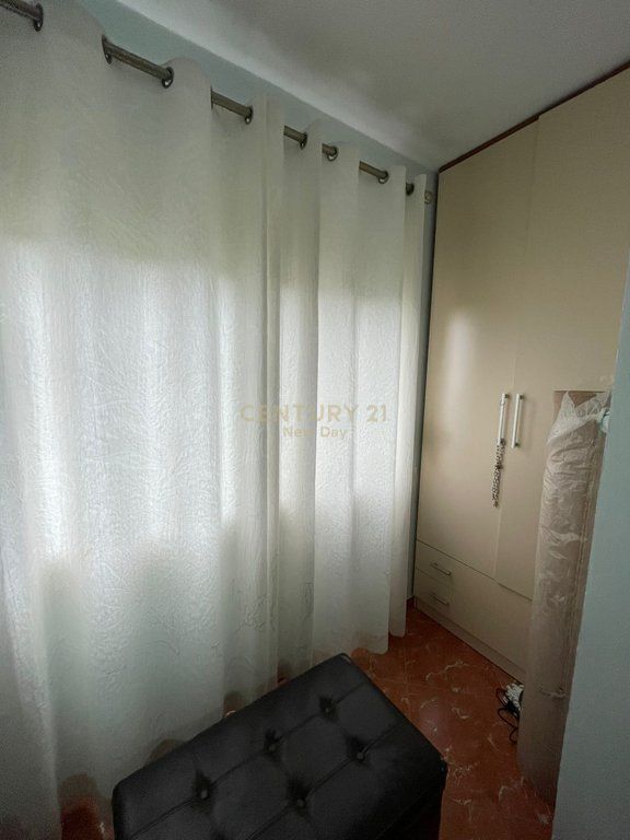 APARTAMENT ME QIRA 2+1 ME PAMJE DETI TEK VILA E ZOGUT!