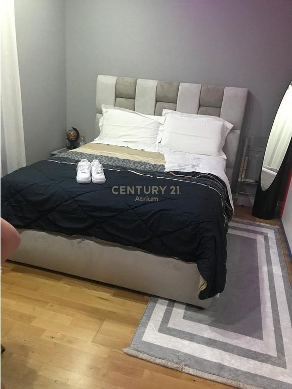 APPARTAMENTO 3+1+2+GARAGE IN VENDITA NEL COMUNE DI PARIGI