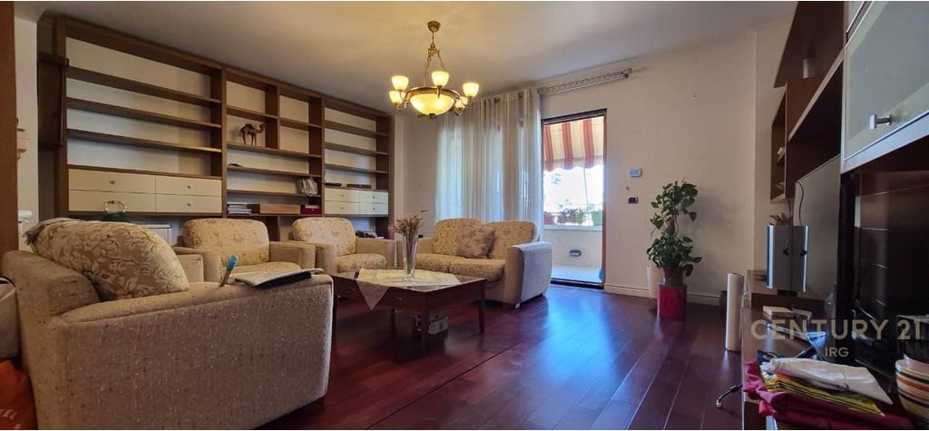 Super Apartament Premium për Qera 3+1+2 + Post Parkimi