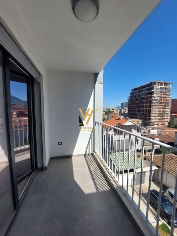 VENDESI APPARTAMENTO 2+1+2+BLK A XHAMLLIK 222.000 EURO