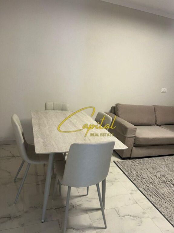 APARTAMENT ME QIRA 2+1 OXHAKU 45.000 LEKE