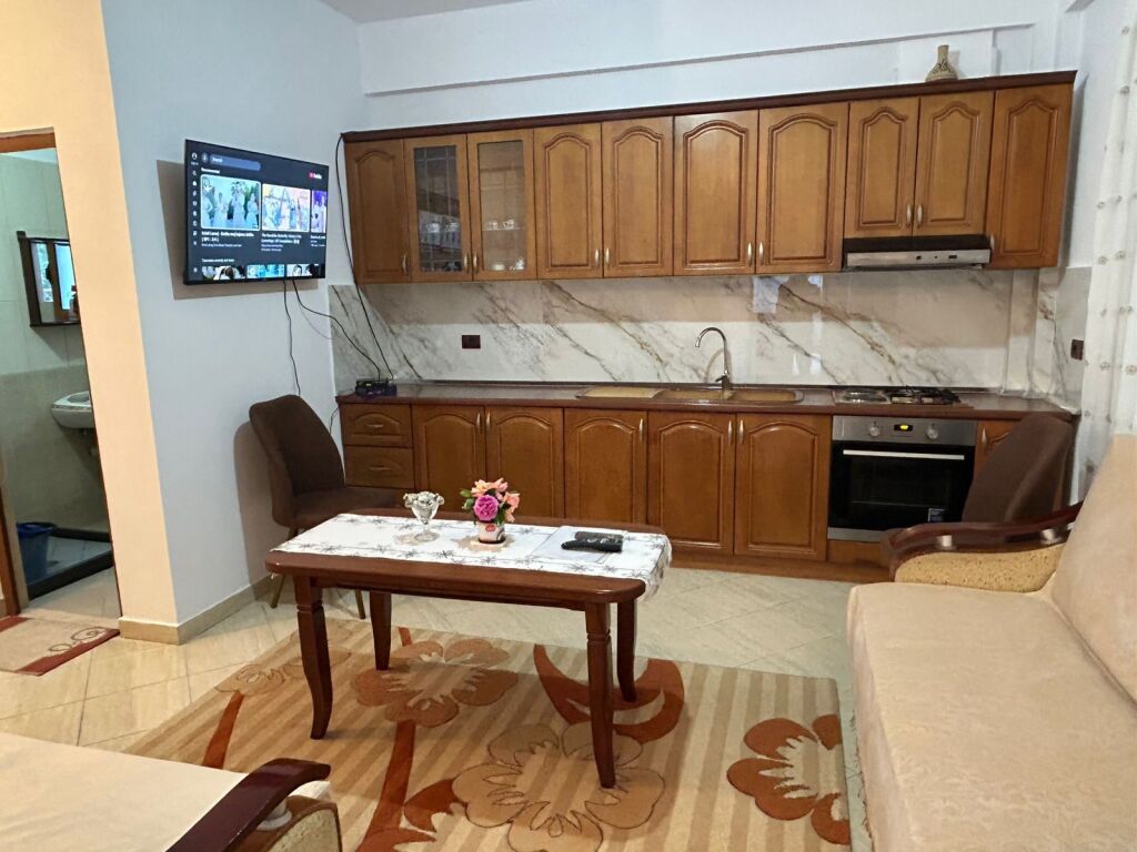 🏡 Jepet shtepi private me qera ne Kombinat