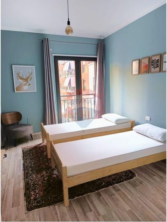 Appartamento 2+1+2 nel complesso Green City, Tirana