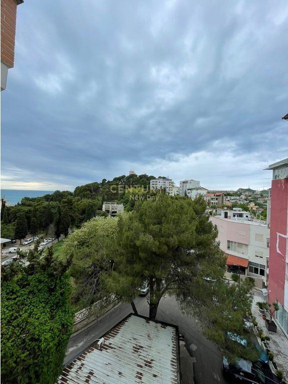 APARTAMENT ME QIRA 2+1 ME PAMJE DETI TEK VILA E ZOGUT!