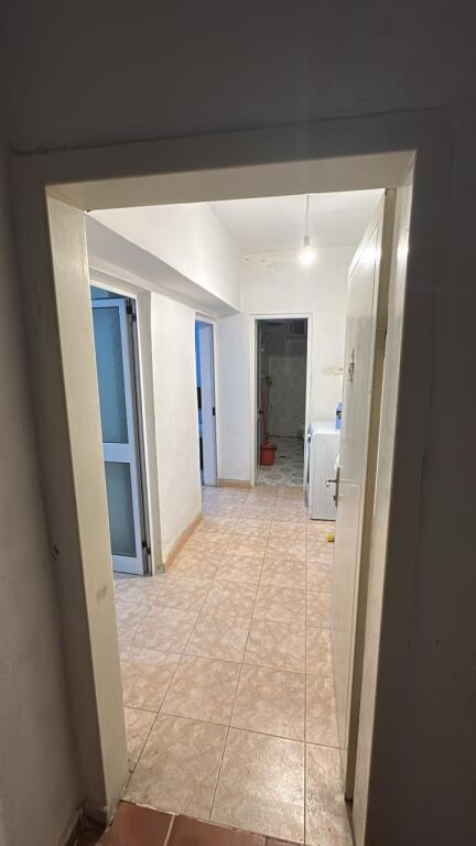 1+1,arredato presso l'ex ristorante Durres,400 mila lek