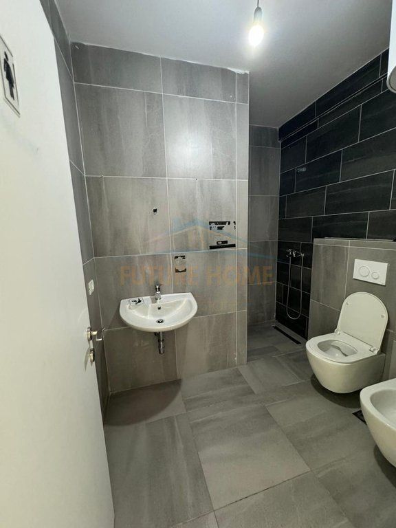 Shitet,Apartament 2+1+2, Rezidenca Future Home, Unaza e re,