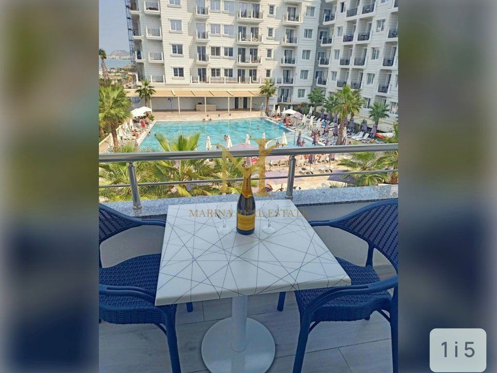 Apartment 1+1 for rent in Golem, first line with the beach !