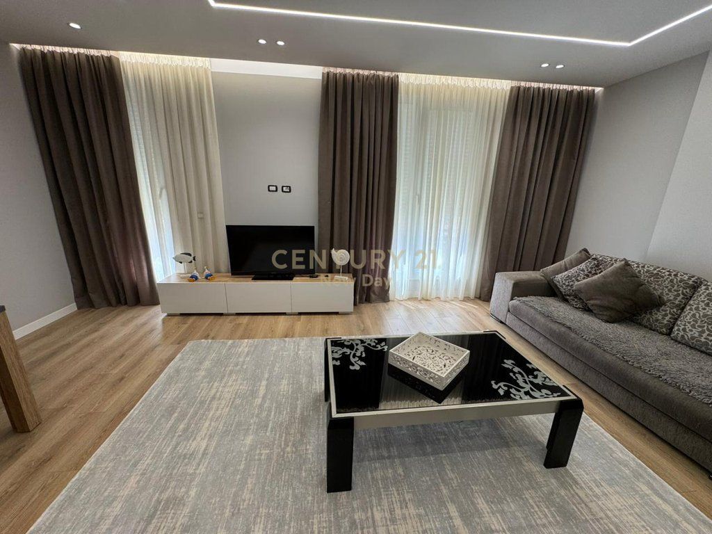 For Rent Apartment 2+1+2T Plus Parking Space in Dyrrakium Residence 1200€ | 100 m²