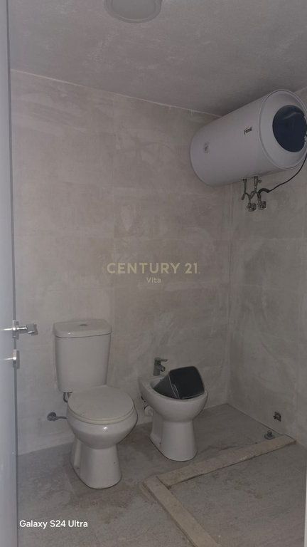 SHITET DUPLEX NE VIJE TE PARE TEK SHKEMBI I KAVAJES
