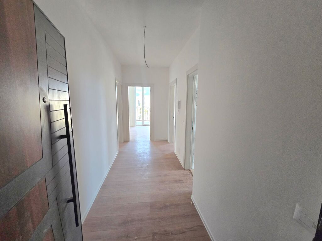 Apartment 2+1 for Sale in Paskuqan