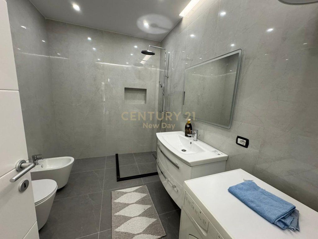 For Rent Apartment 2+1+2T Plus Parking Space in Dyrrakium Residence 1200€ | 100 m²