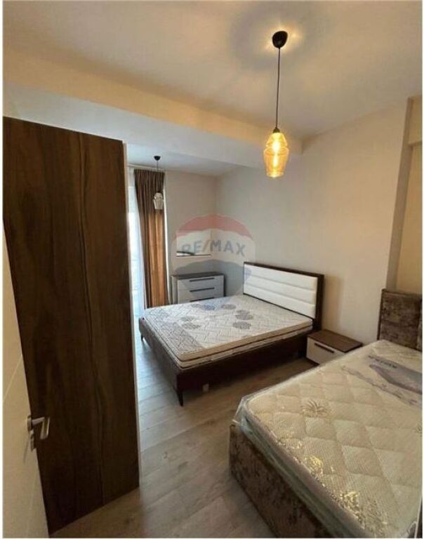 Jepet me qira apartament 1+1 ne Xhamllik