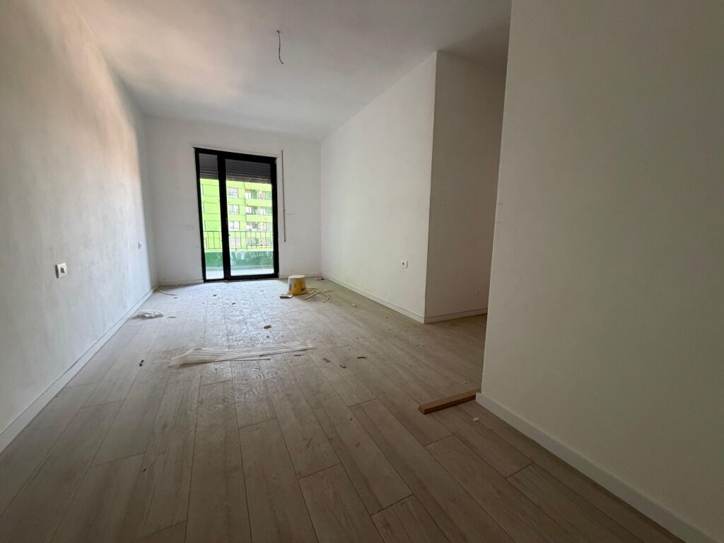 🏡 Shitet Apartament 3+1 , 5Maj