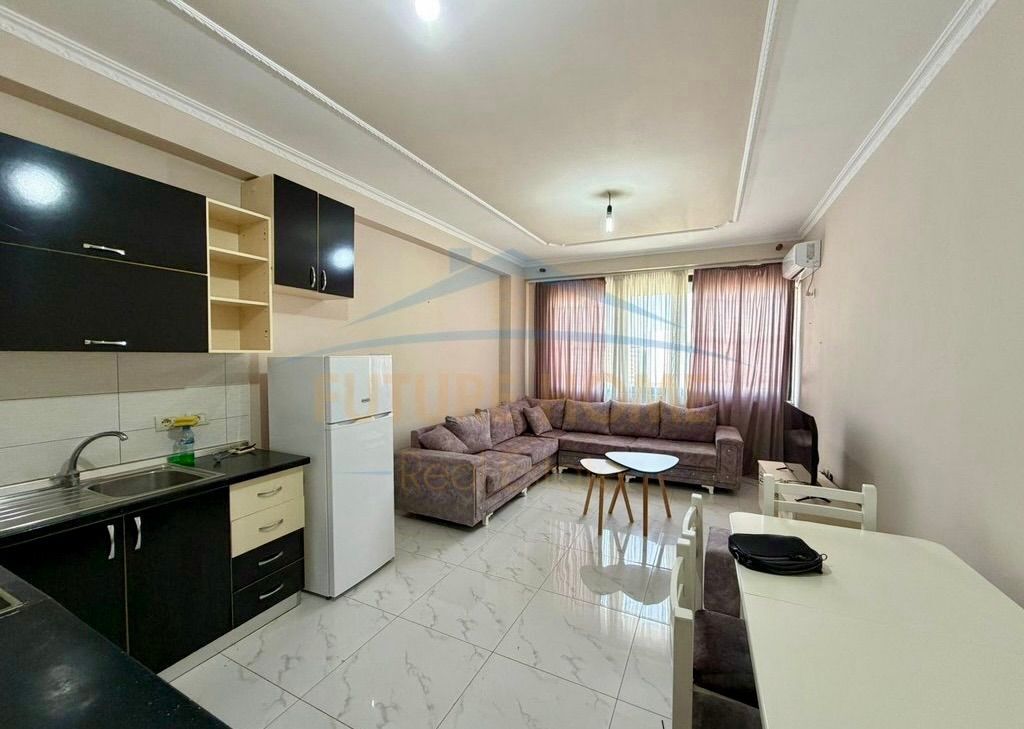 Shitet, Apartament 2+1, Unaza e Re, Tiranë