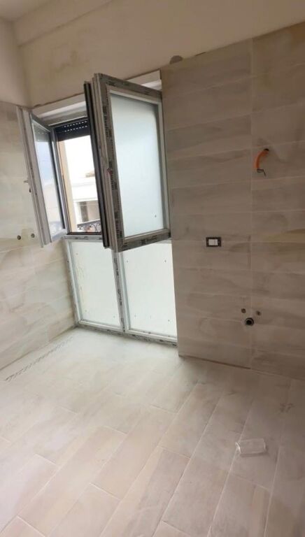 APPARTAMENTO 1+1 IN VENDITA – TIRANA PORTA E RE