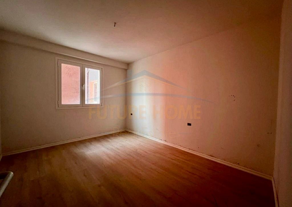 Apartment 1+1 for sale, Yzberisht